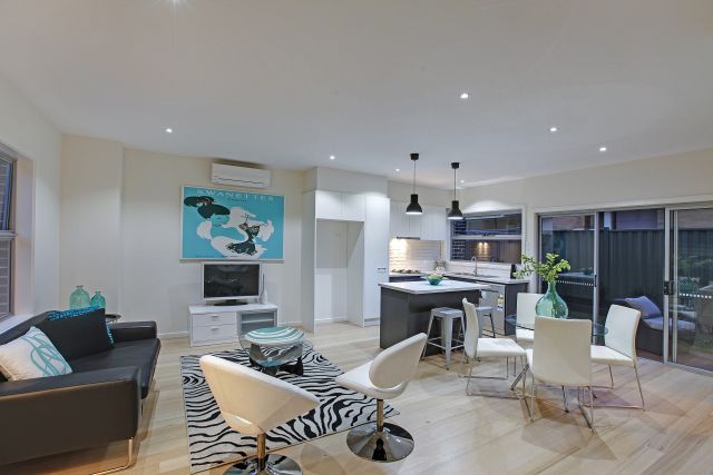 2/37 Purinuan Road, Reservoir, VIC 3073