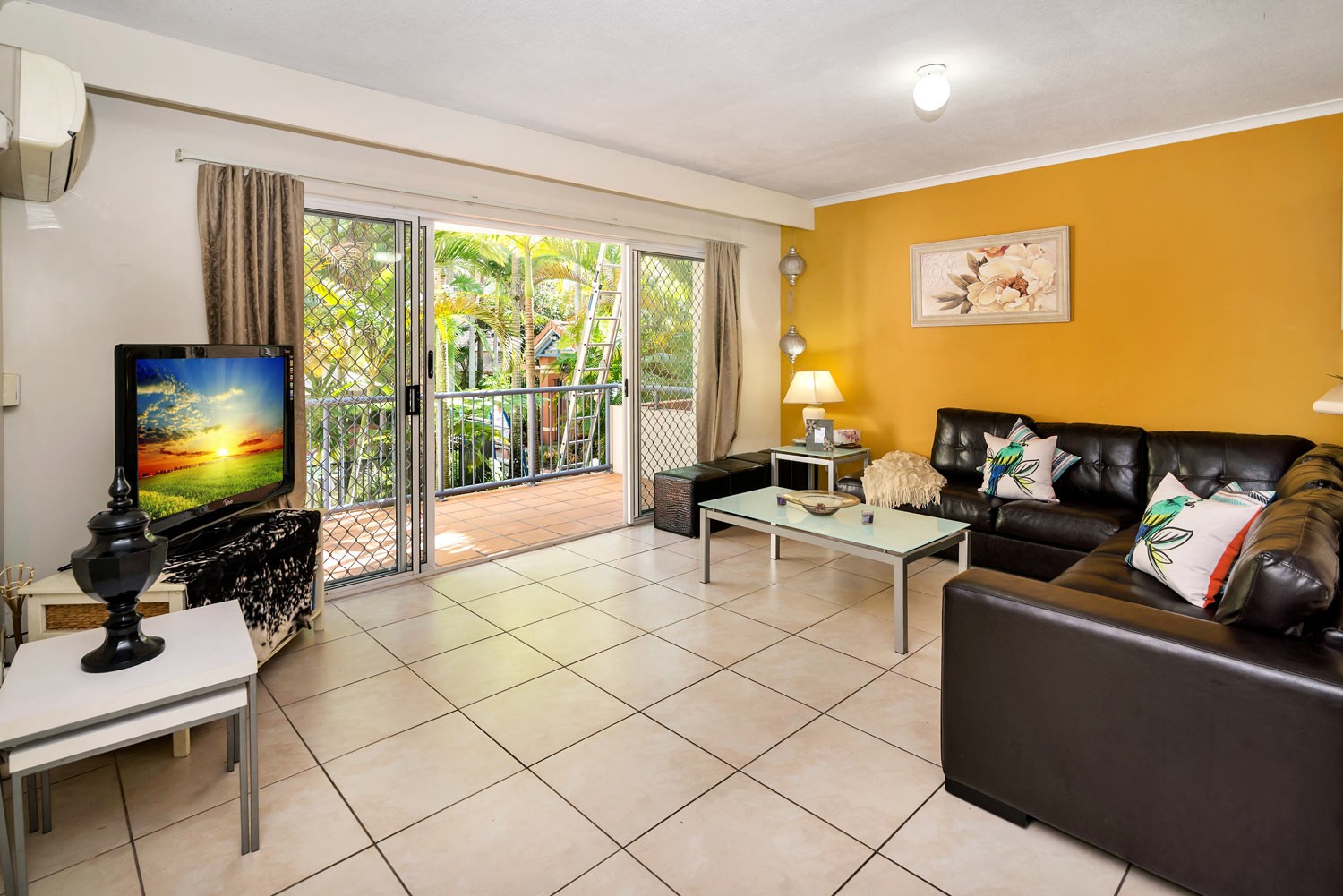 Labrador, QLD 4215