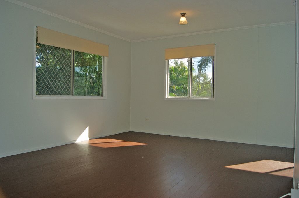 7 Wattle Street, Kallangur, QLD 4503