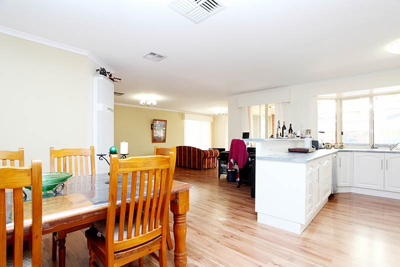 15 Dawn Close, Andrews Farm, SA 5114