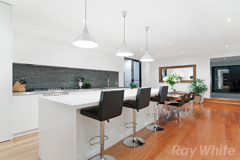 5 The Crescent, Ferntree Gully, VIC 3156