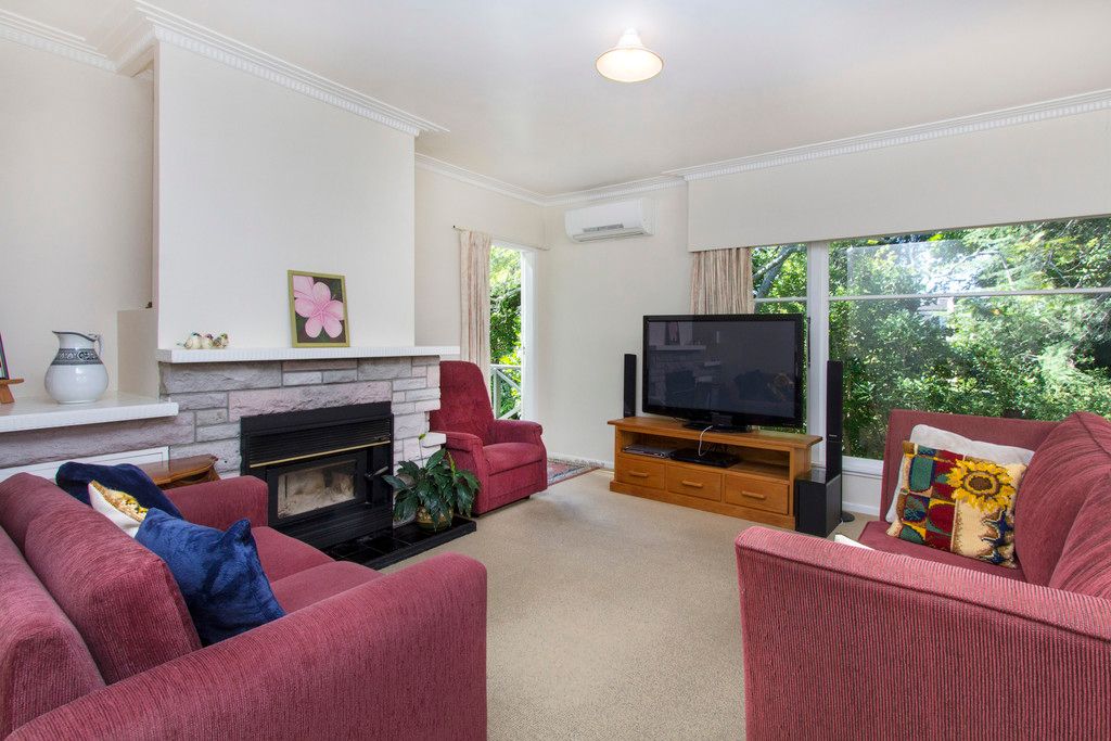 16 Alexander Street, Cockle Bay, Manukau City