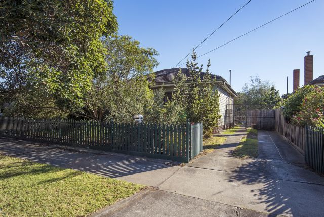 120 McMahon Road, Reservoir, VIC 3073