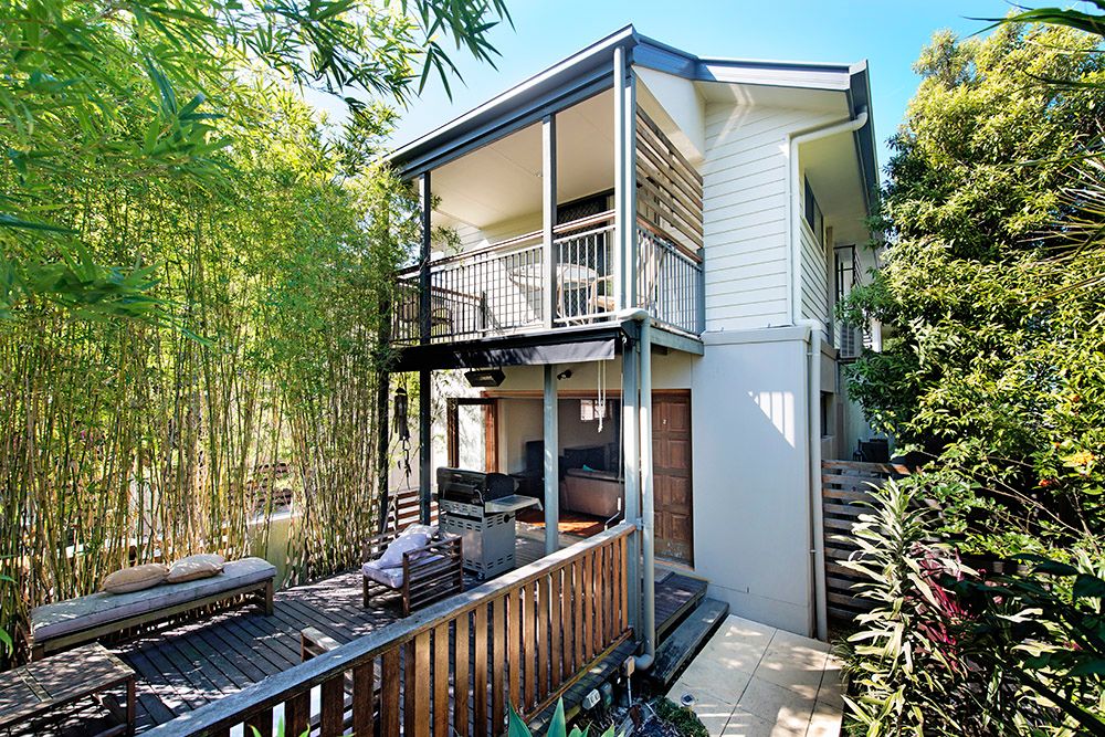 2/285 Riding Road, BALMORAL, QLD 4171