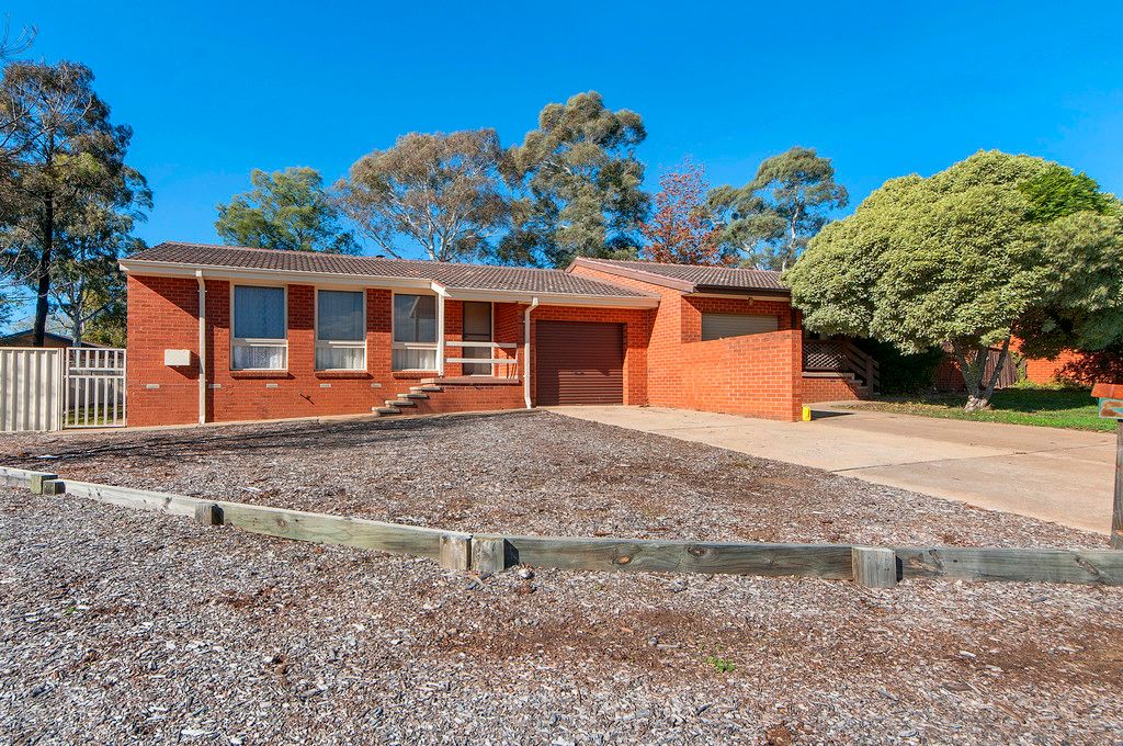 1 Burdon Place, Holt, ACT 2615
