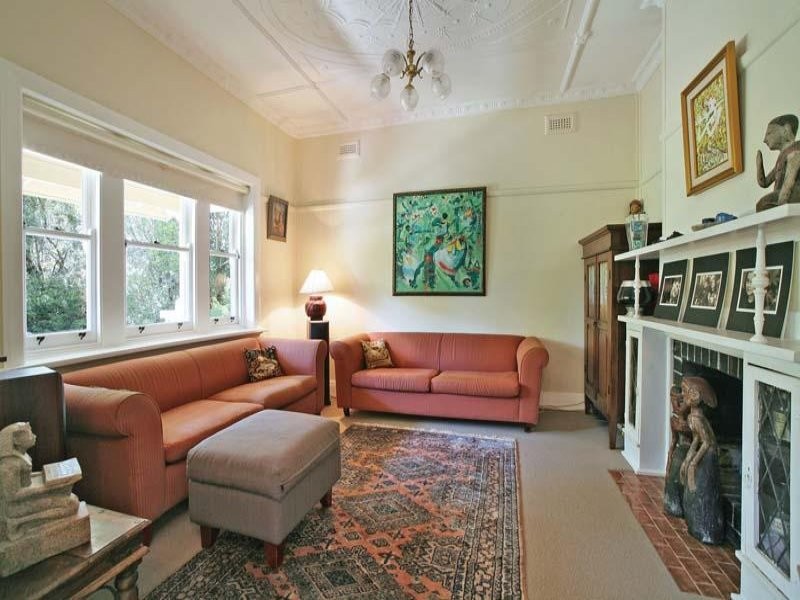76 Oakleigh Road, Carnegie, VIC 3163