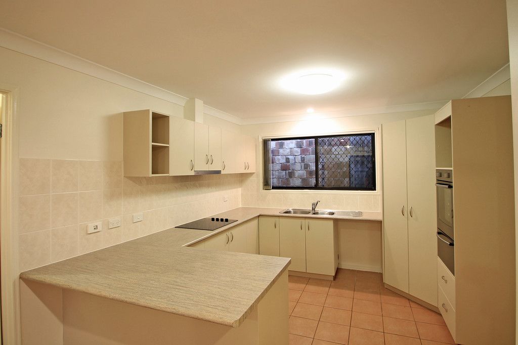19 Robson Street, Forest Lake, QLD 4078