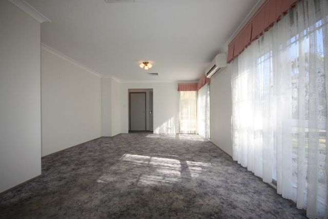 3 Hickey Place, Mount Annan, NSW 2567