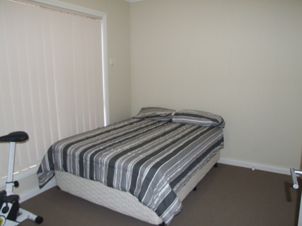 2/3 Austin Place, Melton South, VIC 3338