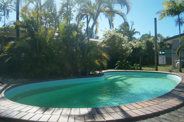 41 Baronia Crescent, HOLLOWAYS BEACH, QLD 4878