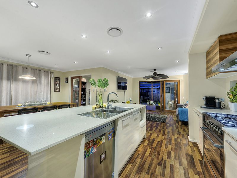 17 Frasers Road, Ashgrove, QLD 4060