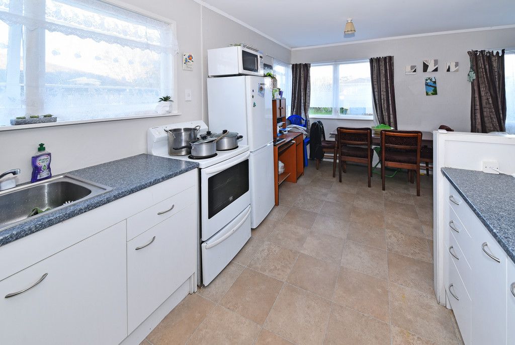74 Thompson Terrace, Manurewa, Manukau City