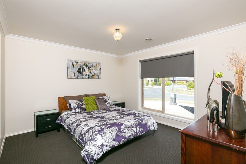1 Triplett Avenue, Ascot, VIC 3551