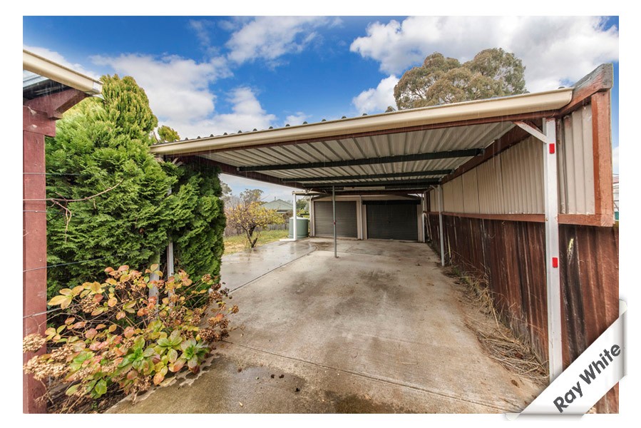 18 Oleria Street, Queanbeyan, NSW 2620