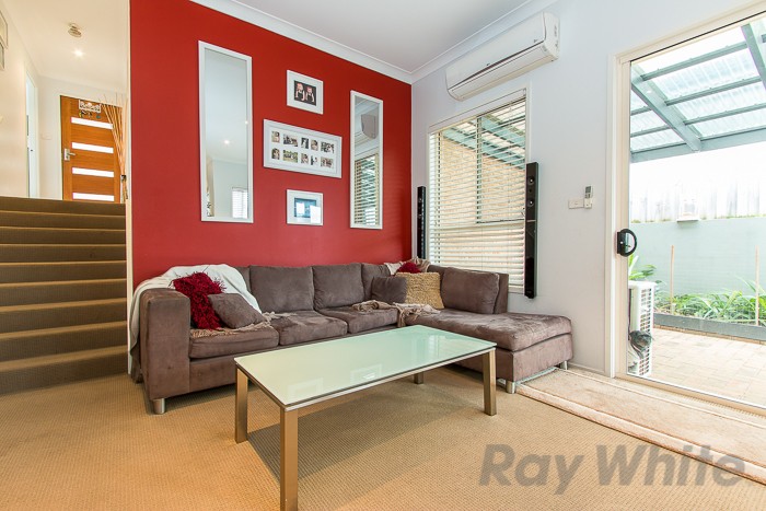 2 Merivale Road, Mount Hutton, NSW 2290