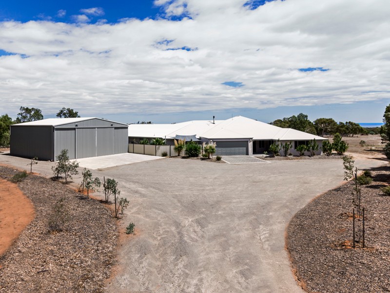 48 Coffee Pot Drive, Waggrakine, WA 6530