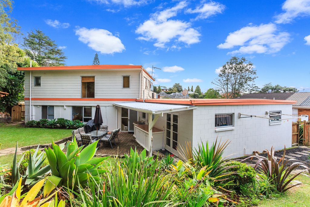 12 Ondine Place, Glenfield, North Shore City