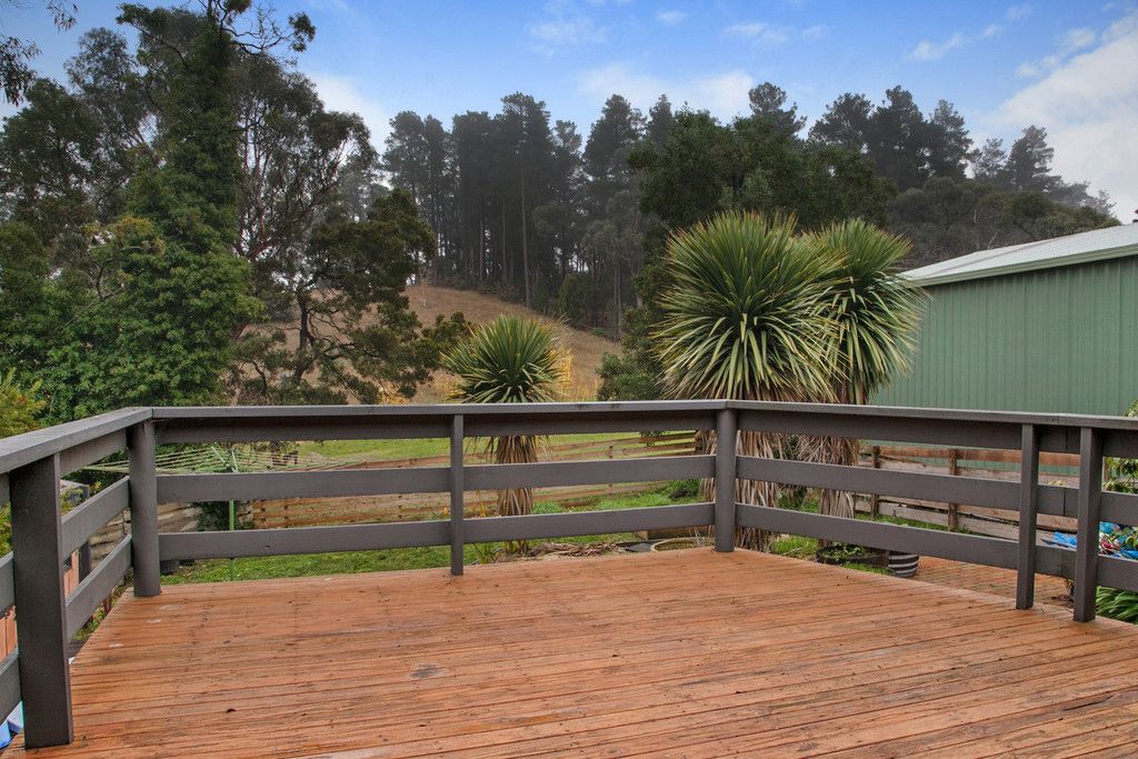 40 Landale Avenue, Mount Clear, VIC 3350