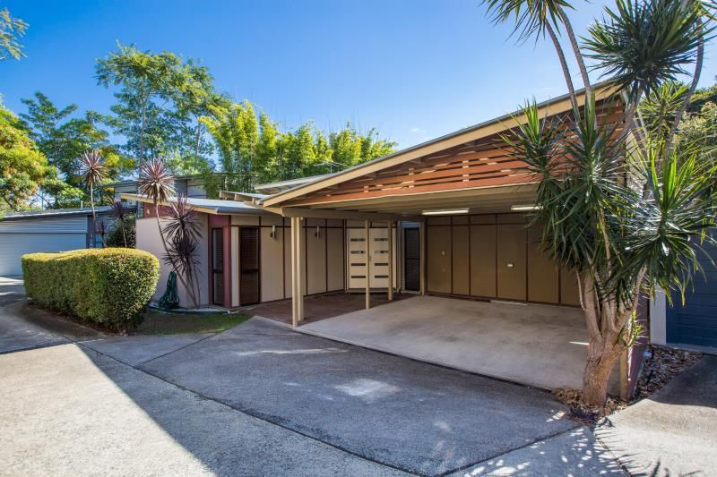 12 Hartfield Drive, Bardon, QLD 4065