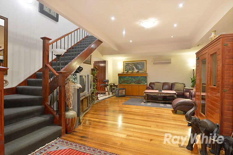 5 Piperita Road, Ferntree Gully, VIC 3156