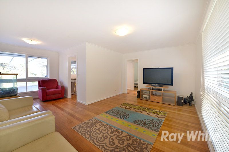 20 Gravenstein Crescent, The Basin, VIC 3154
