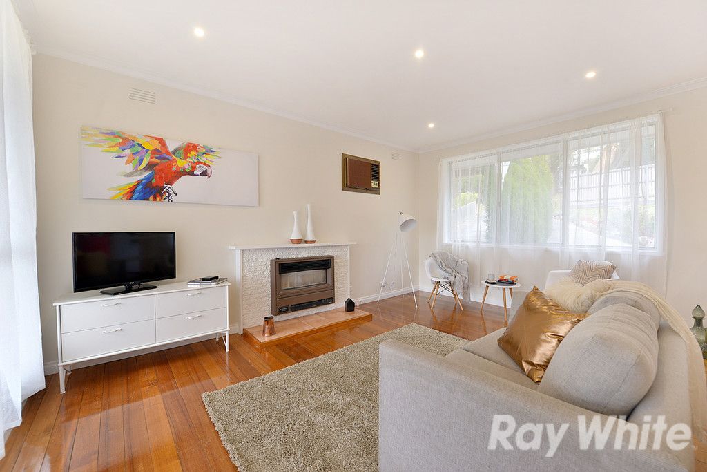 28 Blackwood Park Road, Ferntree Gully, VIC 3156