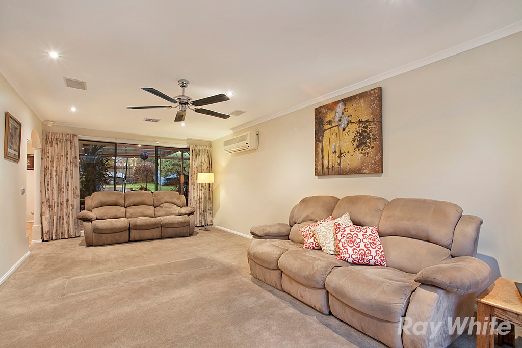 53 Valleyview Drive, Rowville, VIC 3178
