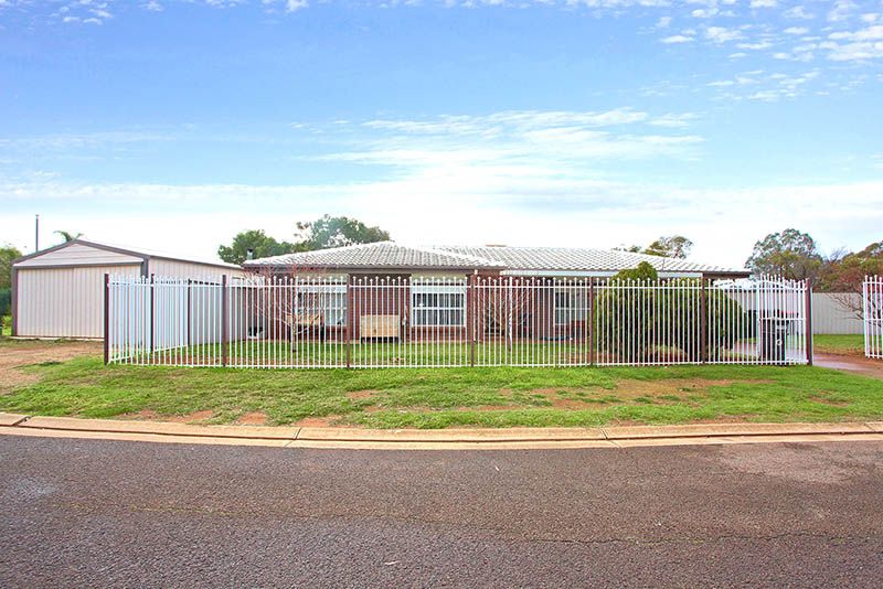 15 Denbar Grove, Andrews Farm, SA 5114