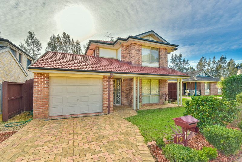19 Pittman Steps Place, Blair Athol NSW 2560
