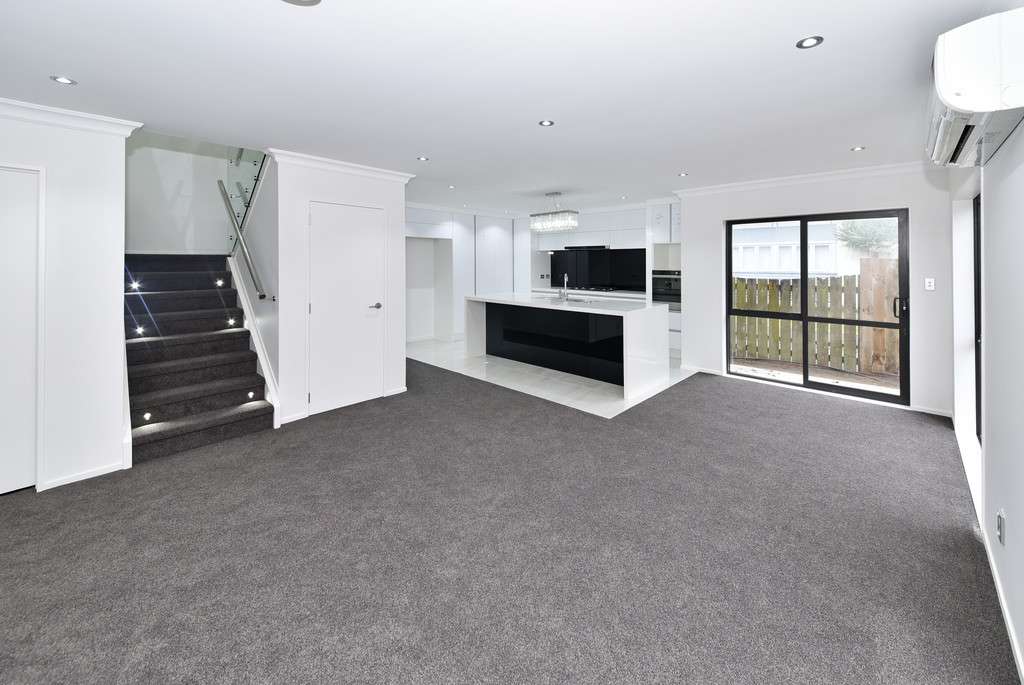 14B Birdwood Avenue photo 3