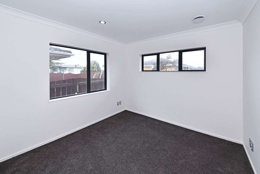 14B Birdwood Avenue photo 6