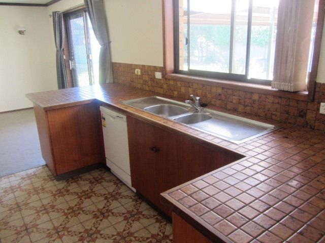 21 Sunwood Drive, Lavington, NSW 2641