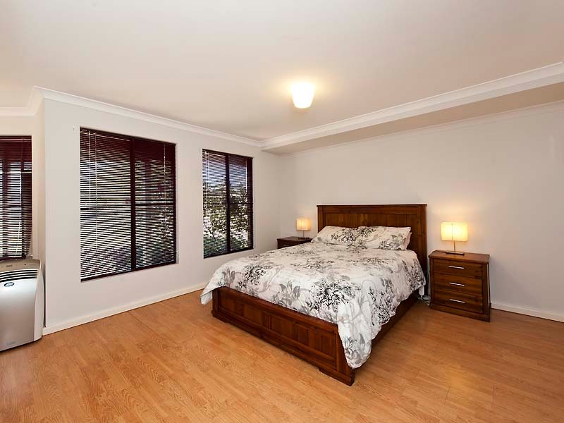 21 Brixham Way, Warnbro, WA 6169