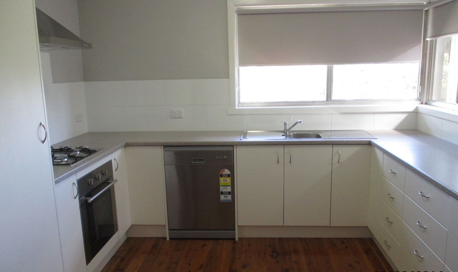 321 Chambers Avenue, EAST ALBURY, NSW 2640