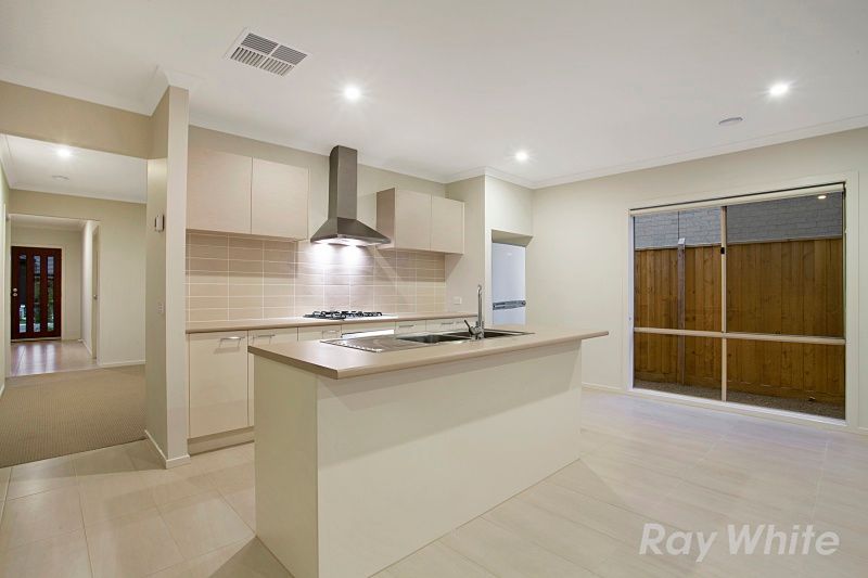13 Blanchard Avenue, Keysborough, VIC 3173
