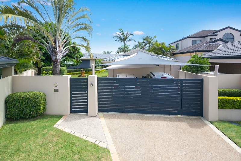 18 Smugglers Place, Runaway Bay, QLD 4216