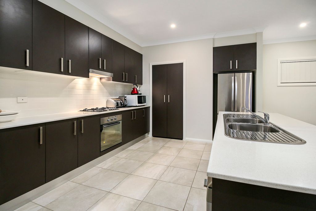 6 Ulm Street, Middleton Grange, NSW 2171