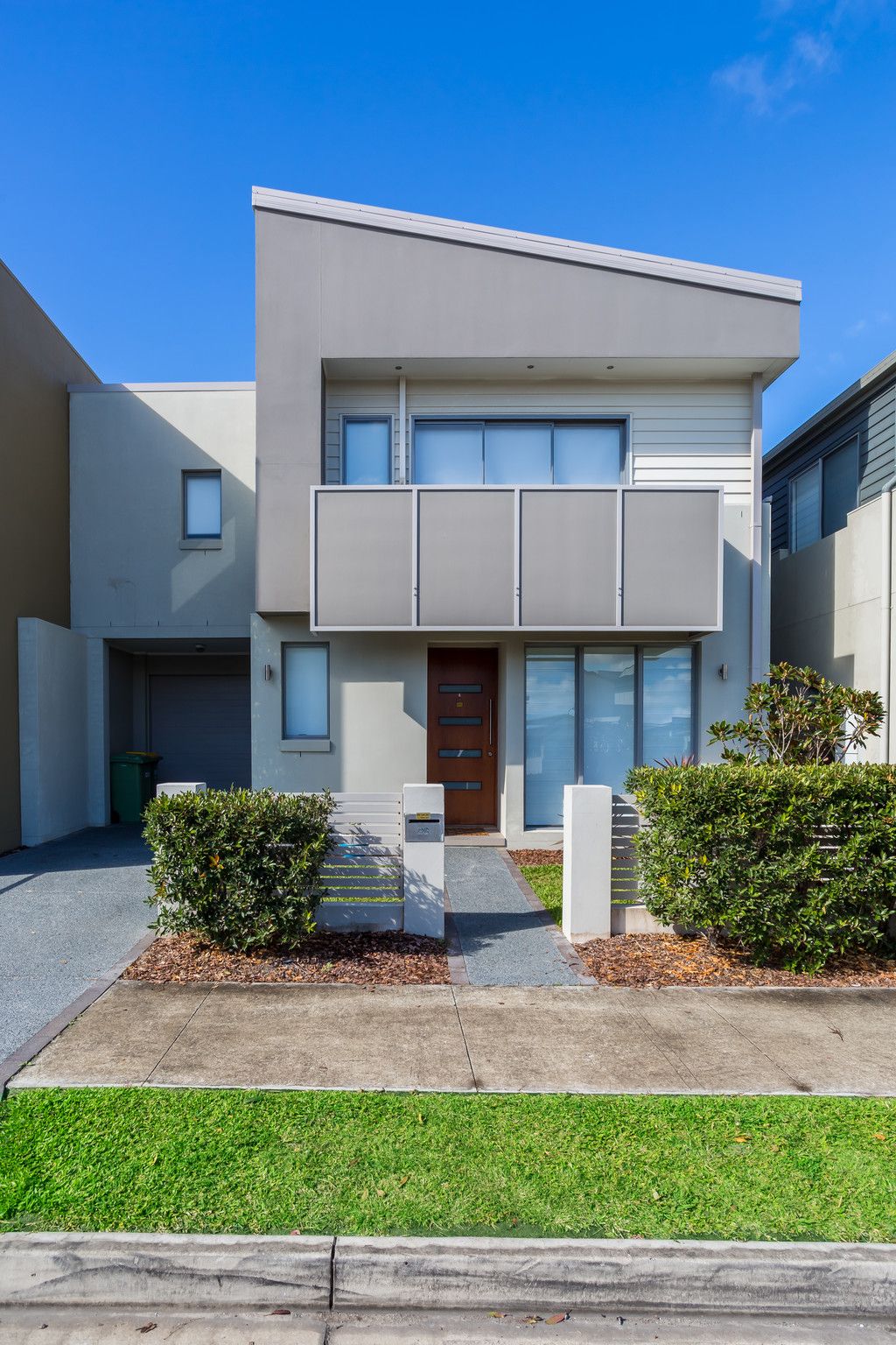 20 Emily Way, Varsity Lakes QLD 4227