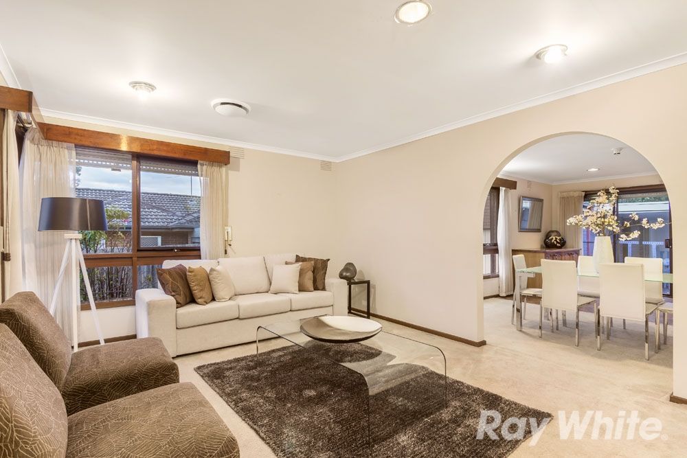 24 Nicholls Street, Macleod, VIC 3085