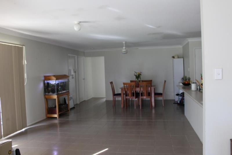 8 Cherokee Place, Heritage Park, QLD 4118