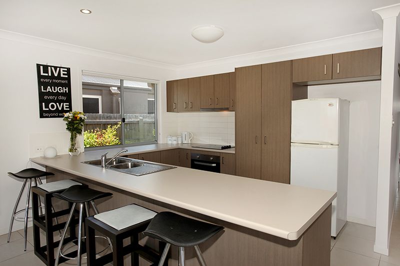 4 Frangipani Place, Mountain Creek, QLD 4557