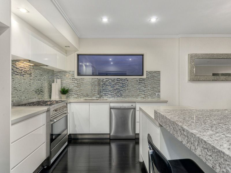 39 Raceview Avenue, Hendra, QLD 4011