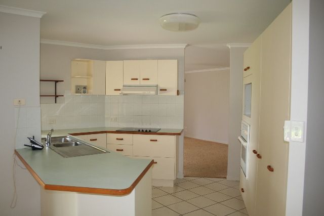8 Lyrebird Place, Wurtulla, QLD 4575