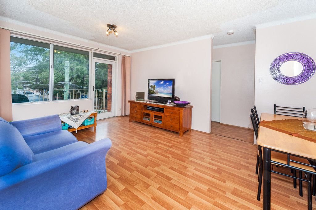 12 Evans Avenue, Eastlakes NSW 2018