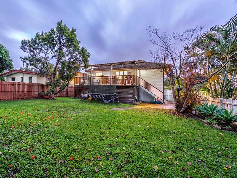 17 Caronga Street, Wavell Heights, QLD 4012