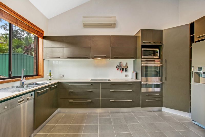4 Chelston Street, Warners Bay, NSW 2282
