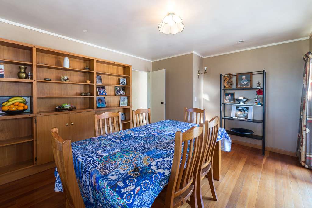 45 Caledonia Road photo 4