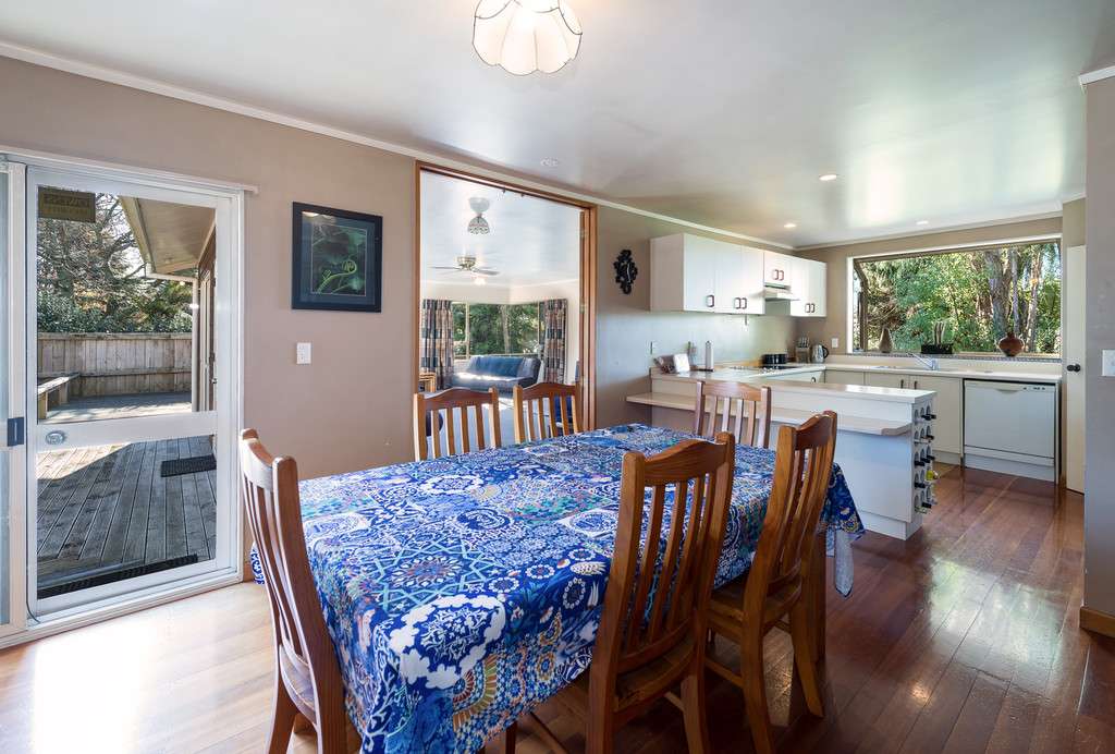 45 Caledonia Road photo 5