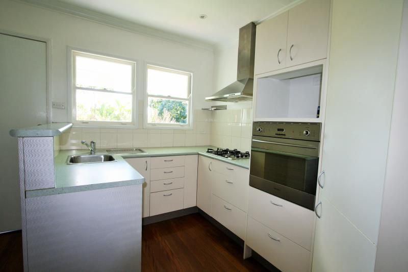 137 Sterculia Avenue, Holland Park West, QLD 4121