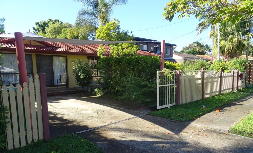 29 Clifton Street, Biggera Waters, QLD 4216